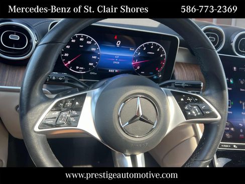 Used 2024 Mercedes-Benz GLC 300 4MATIC image 25
