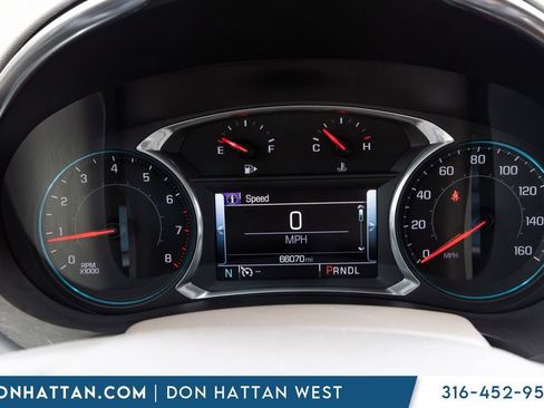 Used 2017 Chevrolet Malibu Premier w/ Premier Sun and Wheel Package FWD image 6