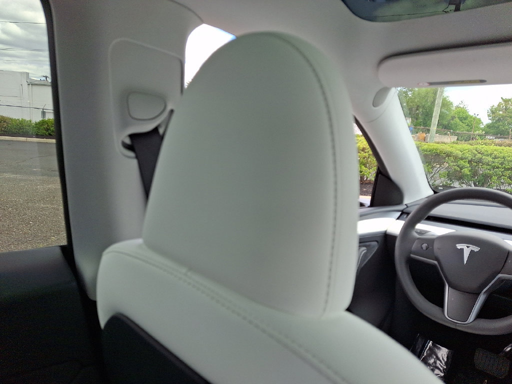 Used 2023 Tesla Model Y Long Range AWD/4WD image 13
