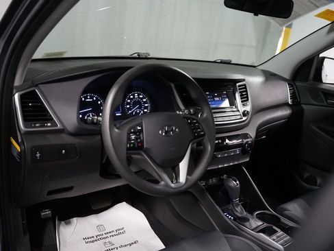 Used 2017 Hyundai Tucson SE image 11