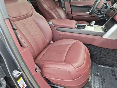 Used 2025 Land Rover Range Rover SE AWD/4WD image 22
