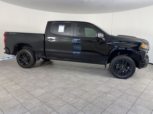 Used 2026 Chevrolet Silverado 1500 Custom Trail Boss w/ Midnight Edition AWD/4WD image 8