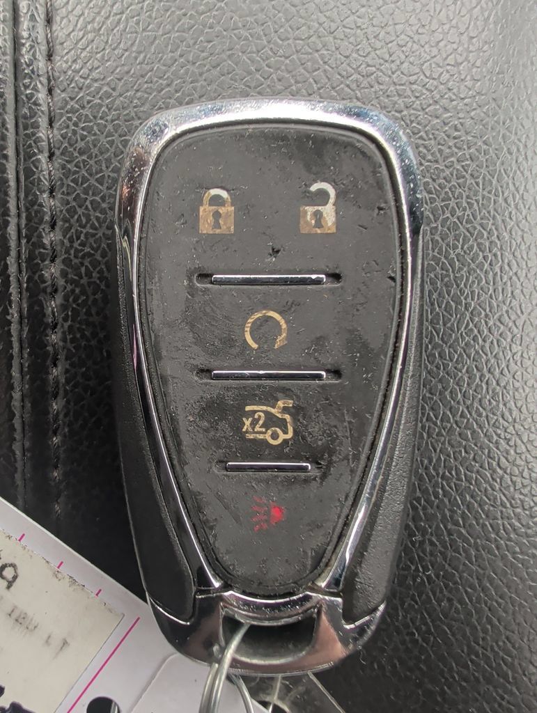 Used 2023 Chevrolet Malibu LT FWD image 17