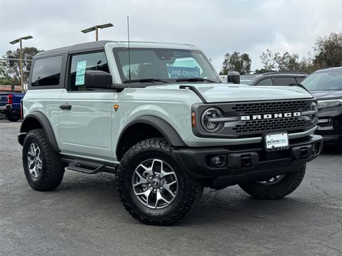 Certified 2023 Ford Bronco Badlands AWD/4WD image 2
