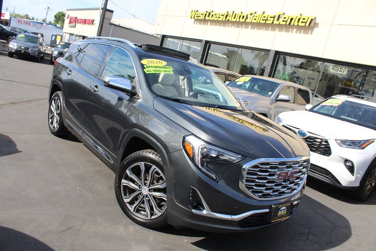Used 2020 GMC Terrain Denali w/ Denali Premium Package AWD/4WD image 39