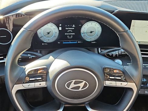 Used 2024 Hyundai Elantra SEL w/ Convenience Package image 20