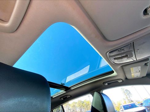 Used 2022 Kia Sportage EX image 21