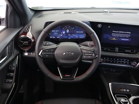 New 2026 Chevrolet Equinox RS image 17