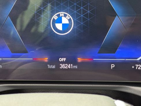 Used 2023 BMW 330i Sedan w/ Convenience Package image 25