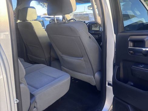 Used 2018 Chevrolet Silverado 1500 Custom w/ Custom Value Package image 9