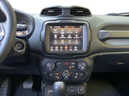 Used 2023 Jeep Renegade Trailhawk AWD/4WD image 11