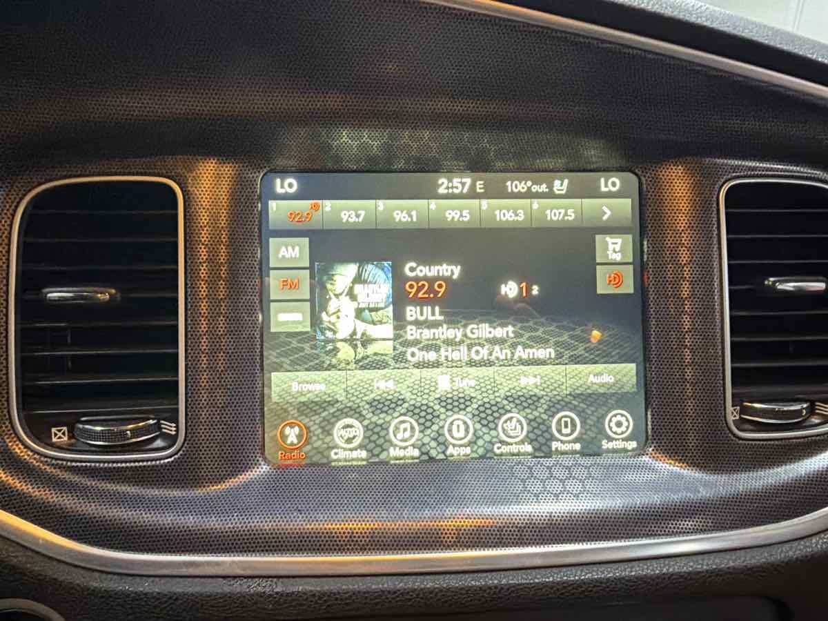 Used 2017 Dodge Charger R/T w/ Plus Group RWD image 19