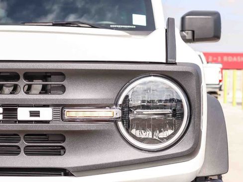 New 2026 Ford Bronco Big Bend w/ Black Diamond Package AWD/4WD image 7