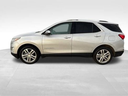 Used 2019 Chevrolet Equinox Premier image 2