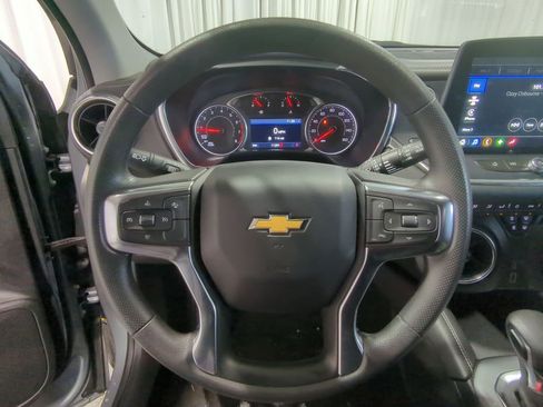 Used 2025 Chevrolet Blazer LT image 33