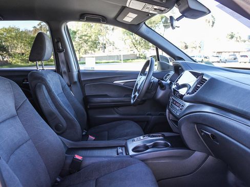 Used 2022 Honda Pilot Sport image 18