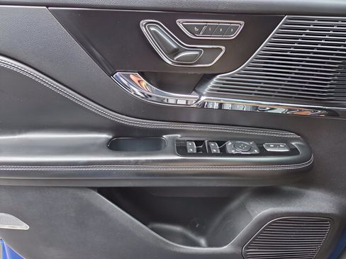 Used 2020 Lincoln Corsair FWD w/ Equipment Group 101A image 18