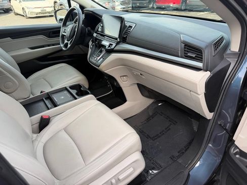 Used 2025 Honda Odyssey EX-L image 32