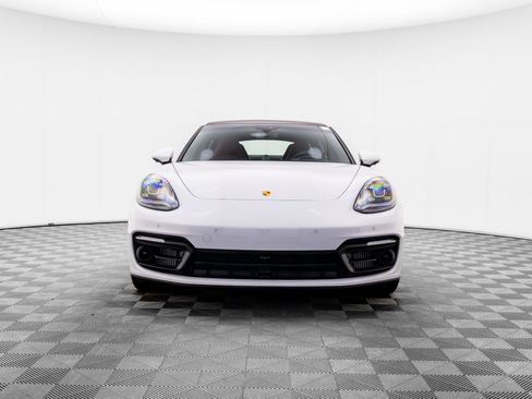 Certified 2023 Porsche Panamera 4 Platinum Edition AWD/4WD image 10