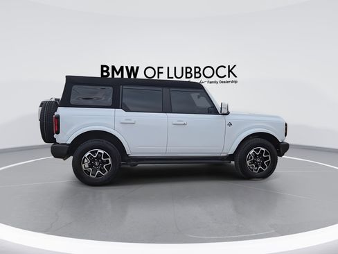 Used 2023 Ford Bronco Outer Banks image 9