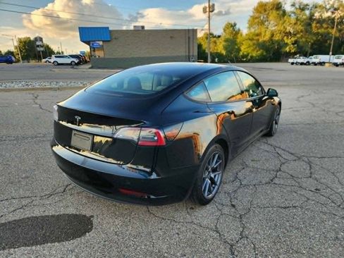 Used 2022 Tesla Model 3 RWD image 4