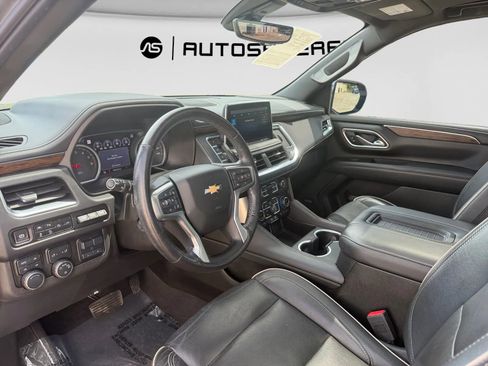 Used 2021 Chevrolet Tahoe Premier w/ Premium Package AWD/4WD image 16