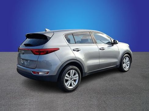Used 2019 Kia Sportage LX FWD image 3