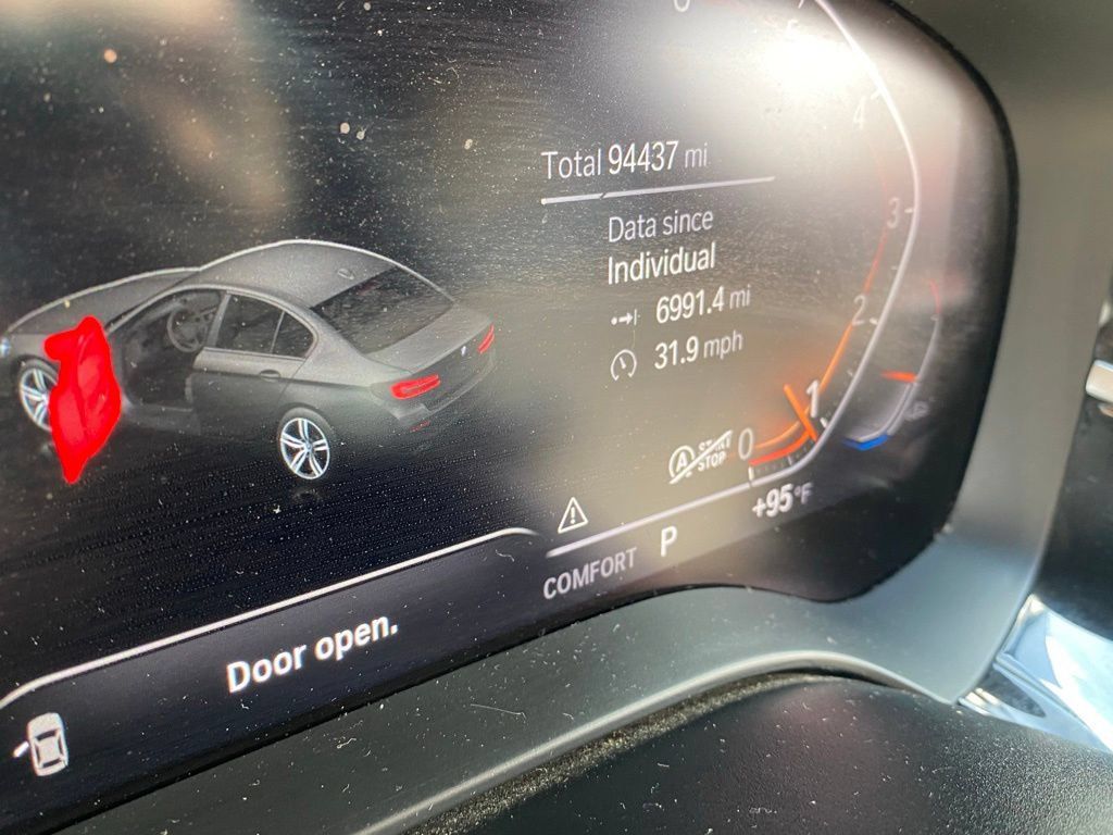 Used 2021 BMW 530i w/ Convenience Package RWD image 5