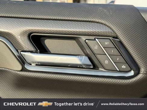 New 2026 Chevrolet Silverado 1500 ZR2 w/ Dark Appearance Package AWD/4WD image 27