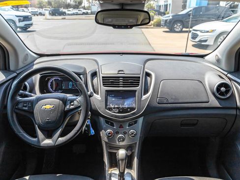 Used 2015 Chevrolet Trax LT FWD image 10