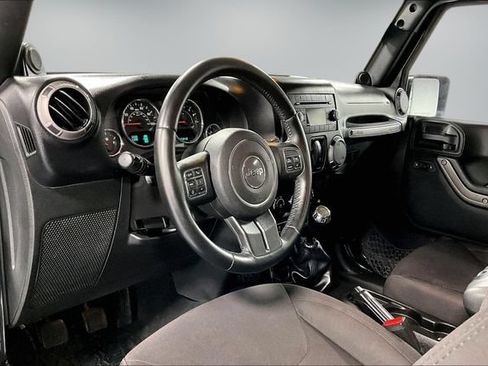 Used 2014 Jeep Wrangler Sport AWD/4WD image 13