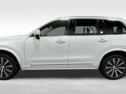 Used 2024 Volvo XC90 B5 Plus w/ Protection Package Premier image 6