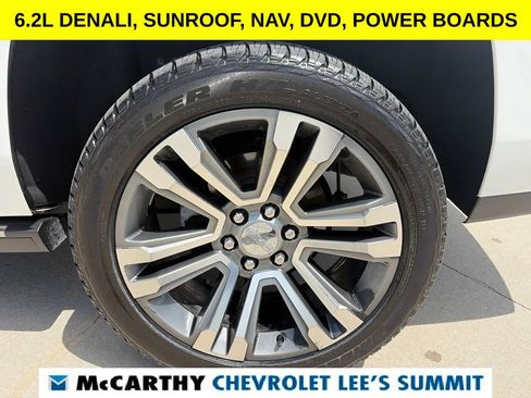 Used 2018 GMC Yukon Denali w/ Denali Ultimate Package AWD/4WD image 18