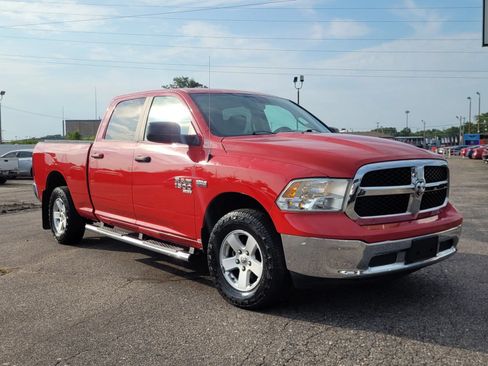 Used 2019 RAM 1500 Classic SLT AWD/4WD image 21