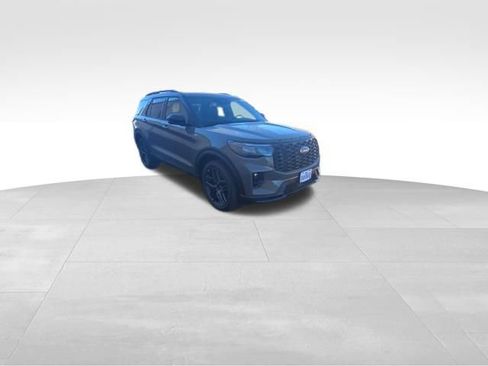 New 2026 Ford Explorer ST-Line w/ ST-Line Street Pack image 11