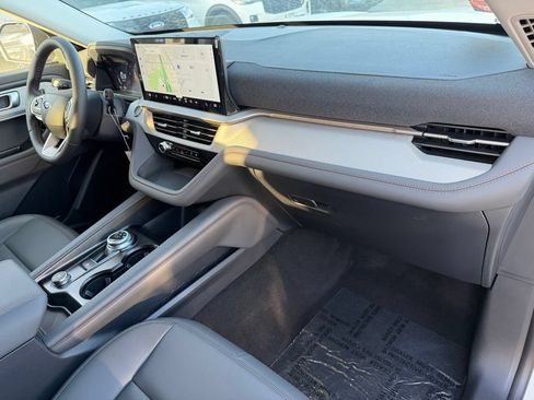 New 2026 Ford Explorer Active w/ Active Comfort Package RWD image 9