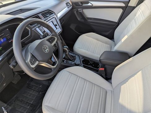 Used 2022 Volkswagen Tiguan S image 19