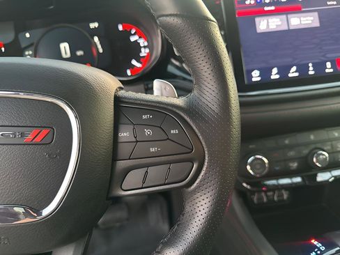 Certified 2025 Dodge Durango GT image 30
