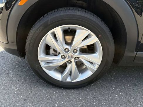 Used 2024 Buick Encore GX Preferred FWD image 31