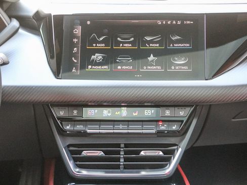 Used 2023 Audi e-tron GT Prestige w/ Prestige Package image 14