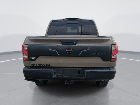 Used 2021 Nissan Titan PRO-4X w/ Pro-4x Convenience Package image 4