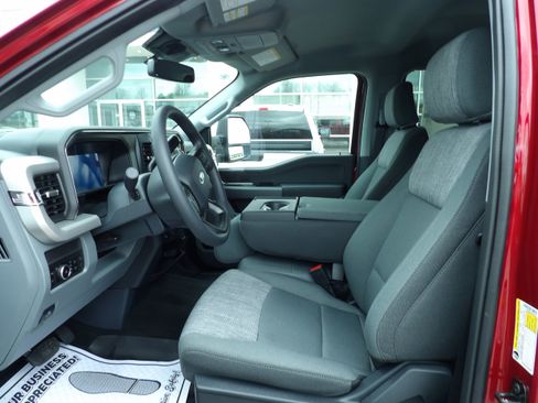 New 2026 Ford F250 XLT w/ XLT Premium Package AWD/4WD image 13
