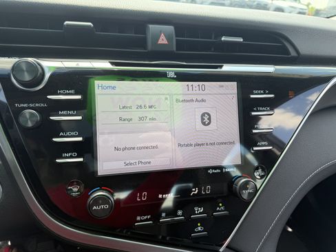 Certified 2018 Toyota Camry XSE FWD image 6