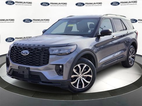 Certified 2025 Ford Explorer ST-Line image 1