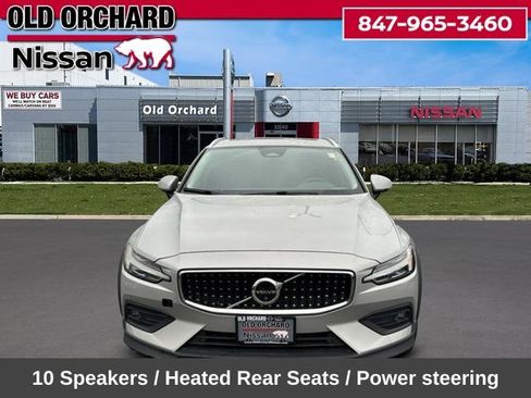 Used 2025 Volvo V60 B5 Cross Country Plus AWD/4WD image 2