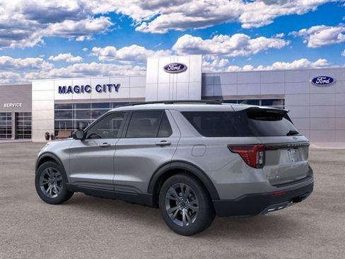 New 2026 Ford Explorer Active w/ Active Comfort Package AWD/4WD image 4