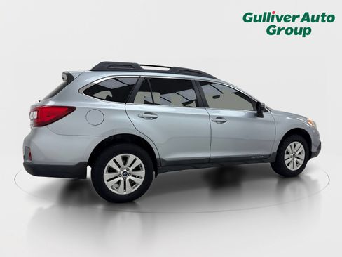 Used 2015 Subaru Outback 2.5i Premium AWD/4WD image 9