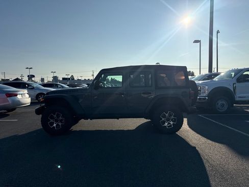 Certified 2023 Jeep Wrangler Unlimited Rubicon w/ LED Lighting Group AWD/4WD image 2