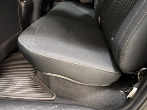 Used 2022 Toyota Tacoma SR5 w/ Trail Edition image 22