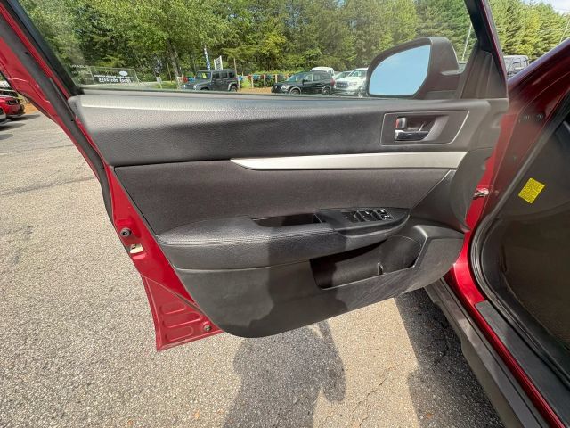 Used 2012 Subaru Outback 2.5i Premium AWD/4WD image 18